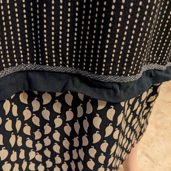 Studio X medium black dress with star sign and wooden beads on bodice. - Picture 3 of 4